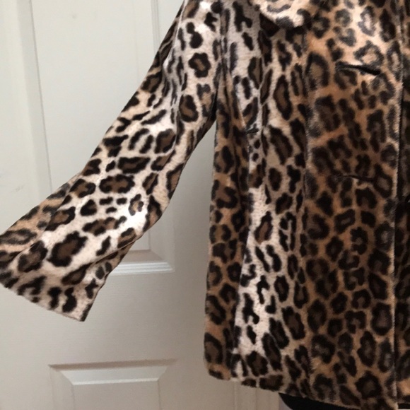 Chico’s short Coat ,Jacket,Size 0,swing, Cheetah - Picture 3 of 9